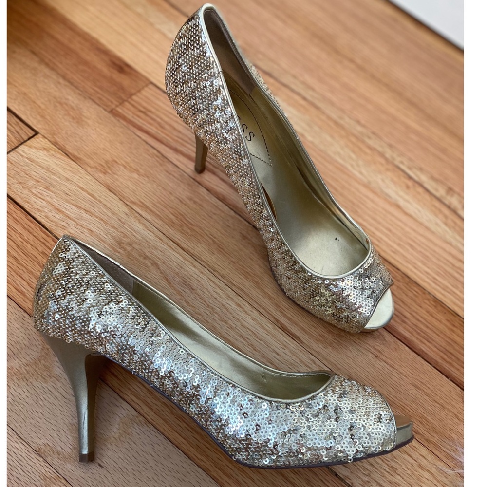 Guess Gold Sequin Pumps Sz 8